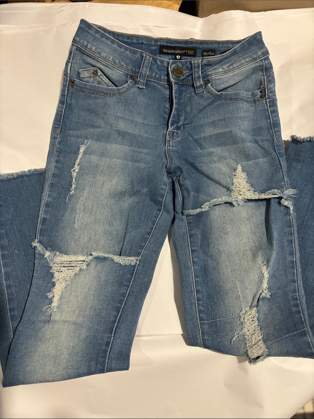 Women’s Light Blue Ripped Skinny Jeans - Modern Stretch Fit